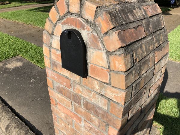 Brick Mailbox Construction