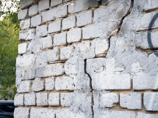Cracked Brick Wall Repair in Freehold